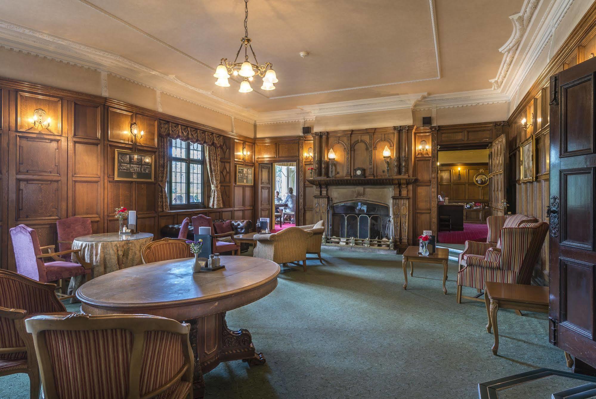 Petwood Hotel Вудхолл Спа Экстерьер фото