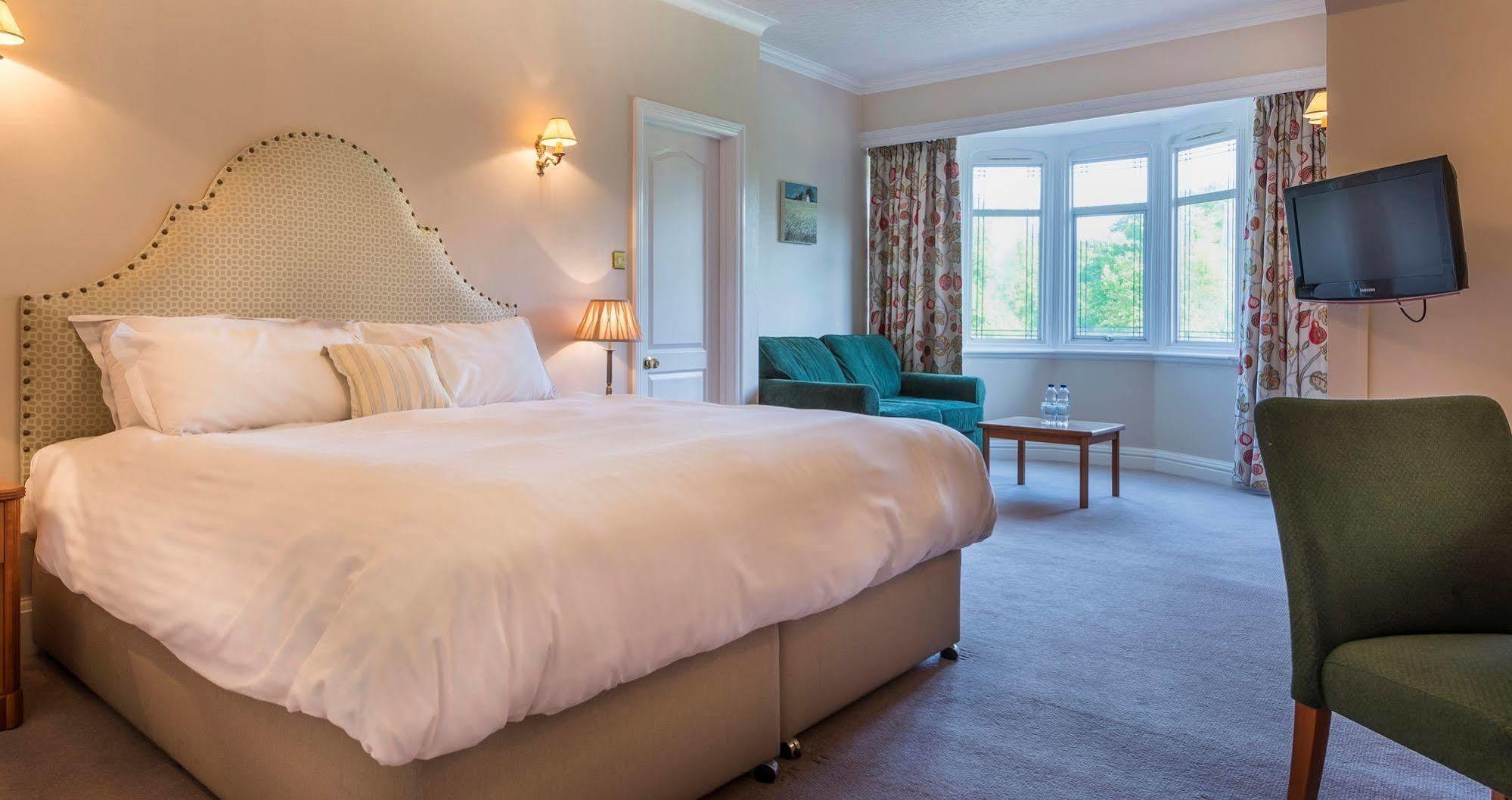 Petwood Hotel Вудхолл Спа Экстерьер фото